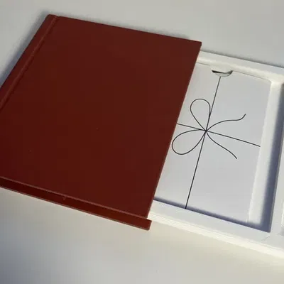 Hộp Quà Bí Mật Dạng Sách