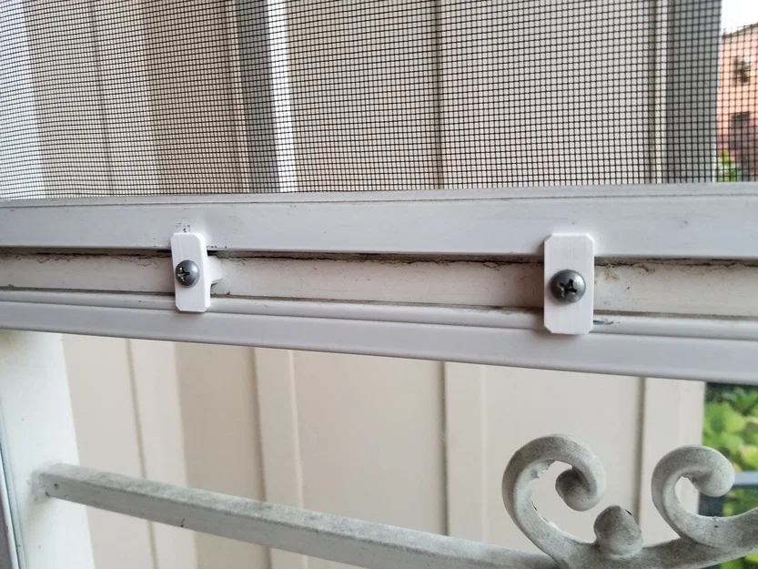 Kẹp Màn Chống Muỗi Cho Cửa Đi - Image 3