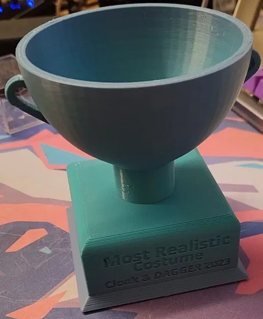 Trophy Dice Tower - Image 1