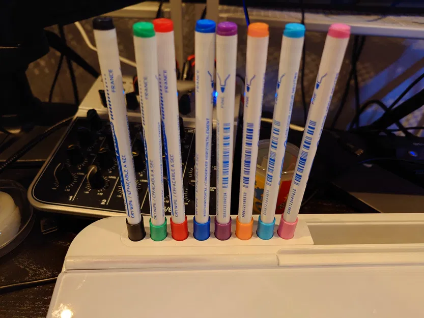 Chân Đế Giữ Bút Cho Bảng Trắng Để Bàn Griply - Image 1