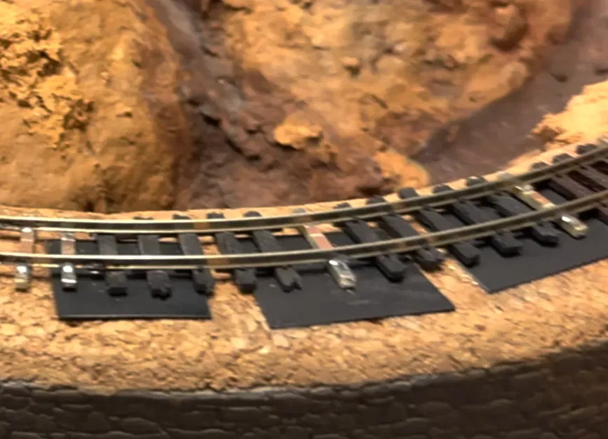 Thanh Ray Hon30 Peco SL-400 Chêm Thêm - Image 2