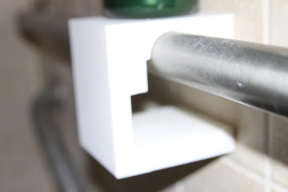 Đế Gắn Chai Dầu Gội - Image 4