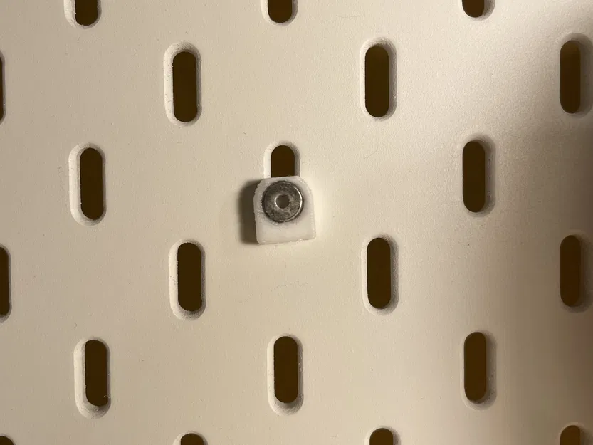 IKEA Skadis 8mm magnet (e.g. metal ruler) - Image 1