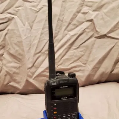 Đế để bàn cho radio Yaesu FT1XD