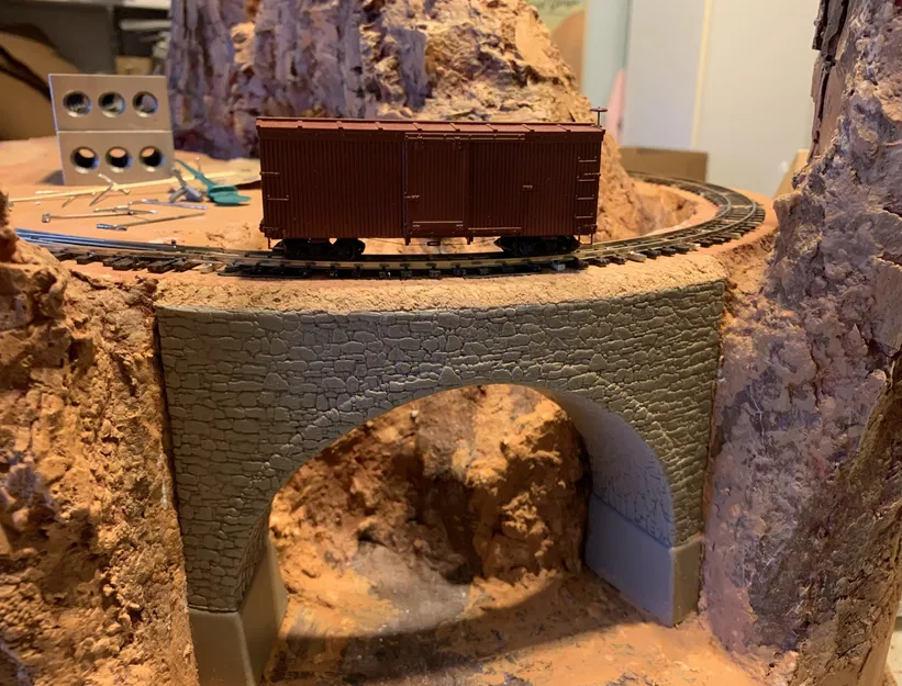 Mô hình cầu đá cong cho đường ray xe lửa (đường kính 8" - 12") - Image 2