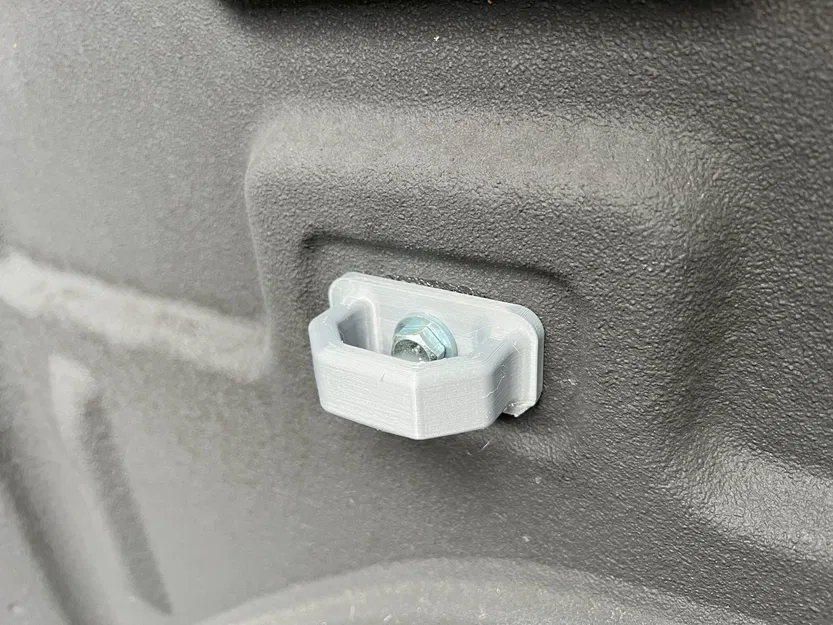 Móc Thùng Xe Silverado - Image 1