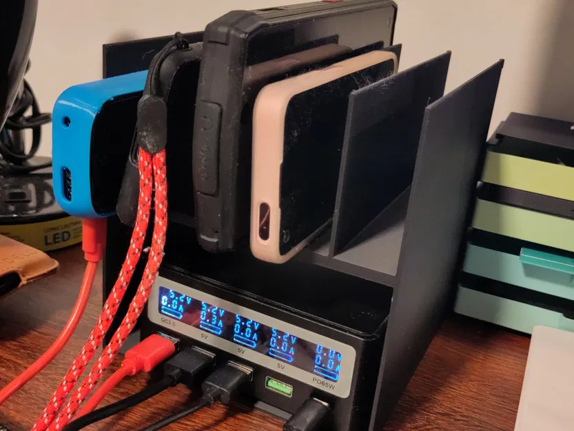 Trạm Sạc / Giá Đỡ Điện Thoại (Parametric, Mặc định cho PinePower) - Image 1