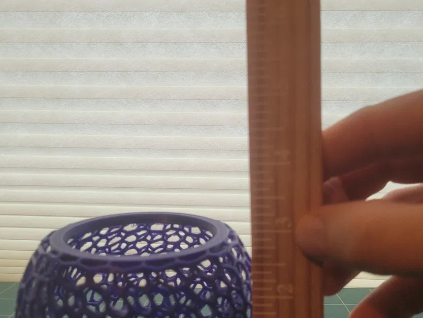 Round Plant Pot Flat Bottom Voronai - Image 4