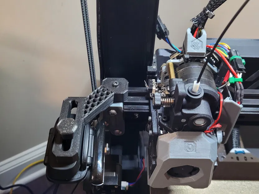 Ngàm Gắn Webcam Trục X Switchwire - Image 2