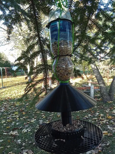 Prusament bird feeder top 50 deg. overhang - Image 2