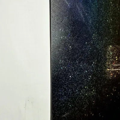 Giá Đỡ Tấm In Dùng Để Dán Tường