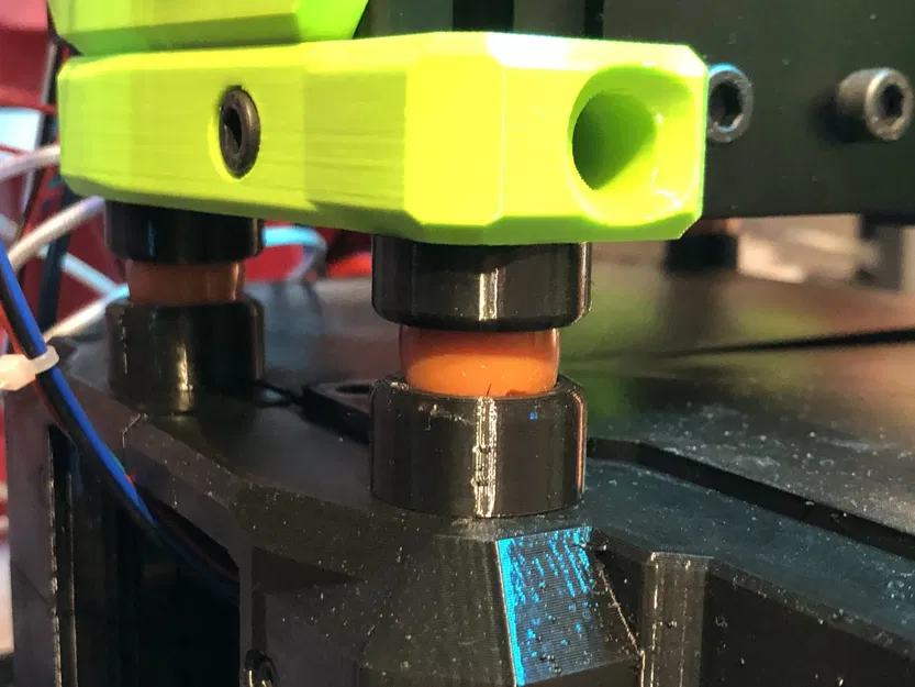 Chân đế Silicon cho Vỏ máy Rat Rig V-Minion từ Squirrelbrain - Image 1