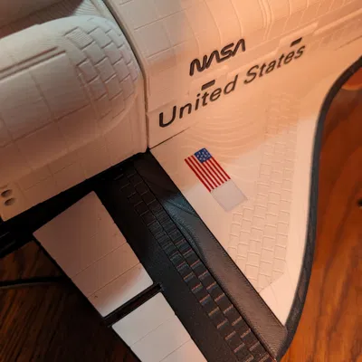 Cờ Mỹ Cho Tàu Con Thoi Endeavour