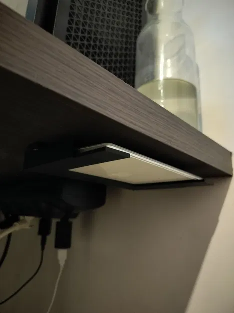 Đế Giữ Trackpad Mac Gắn Dưới Bàn - Image 1