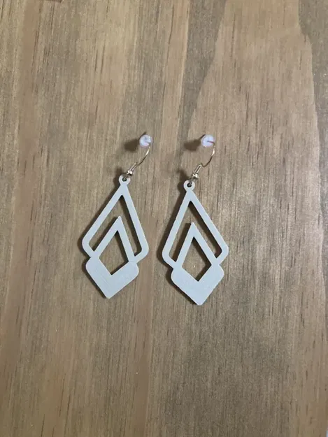 Bông Tai Hình Giọt Nước Dáng Hình Thoi - Image 1