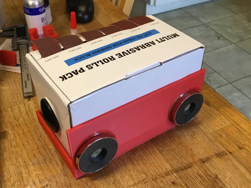 Emery cloth roll organizer - Image 2