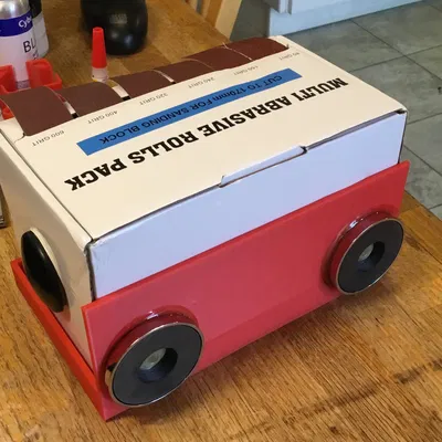 Emery cloth roll organizer