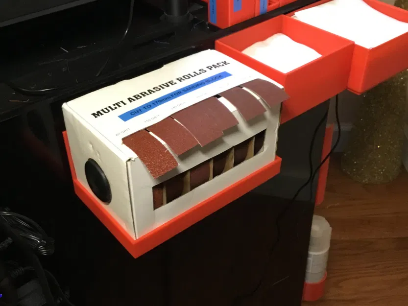 Emery cloth roll organizer - Image 3