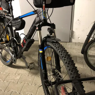 Pas dài gắn đèn xe đạp