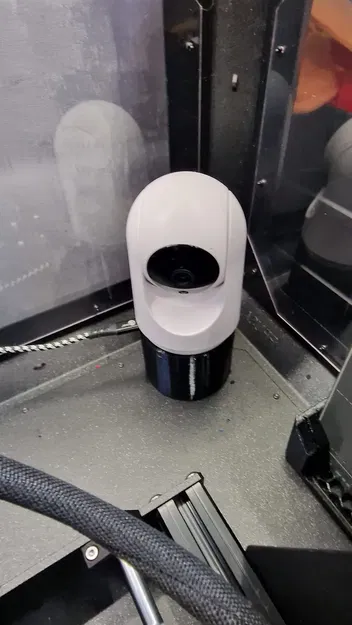 LSC Smart Connect Camera Booster Seat - Image 2