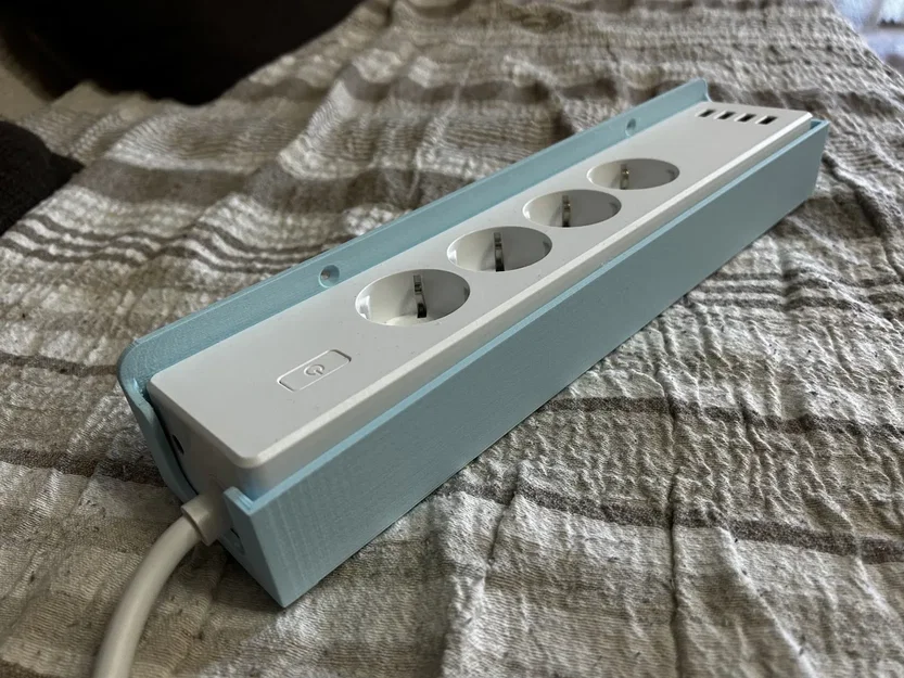 Giá đỡ ổ cắm điện thông minh Meross - Image 1