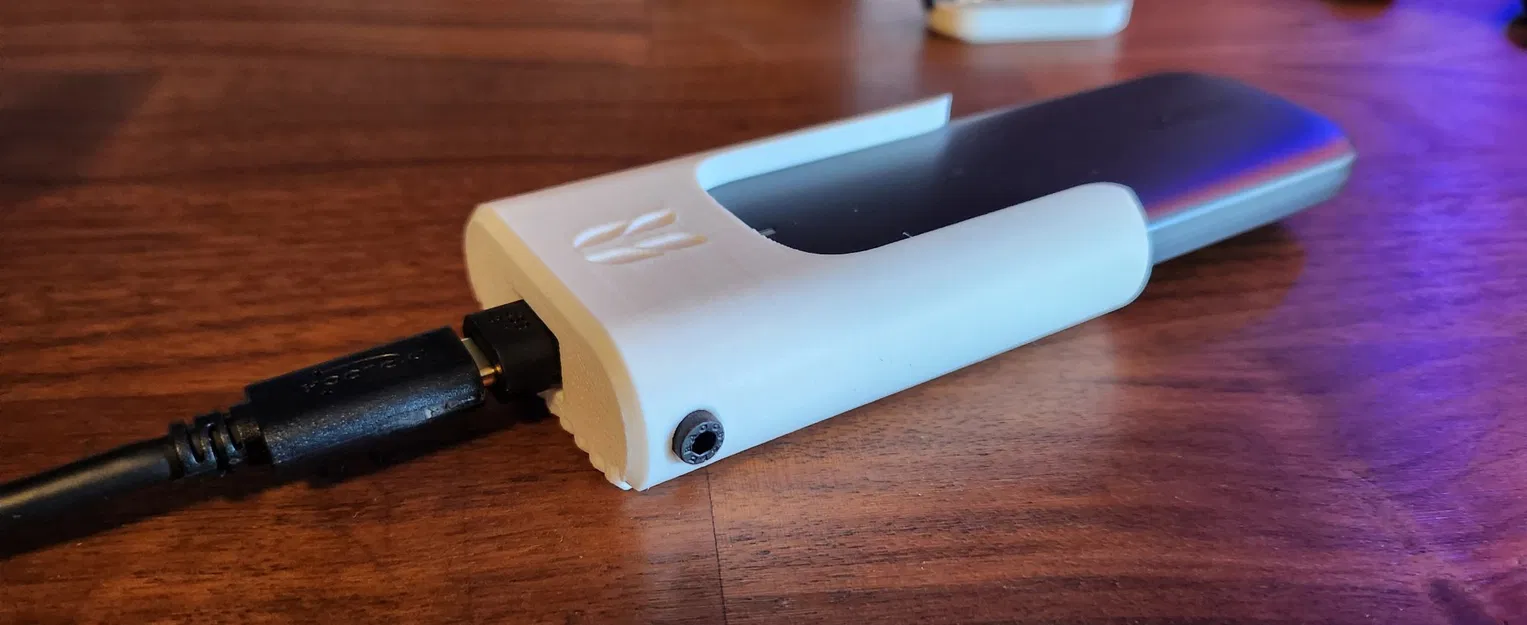 Magnetic SSD dock - Image 2