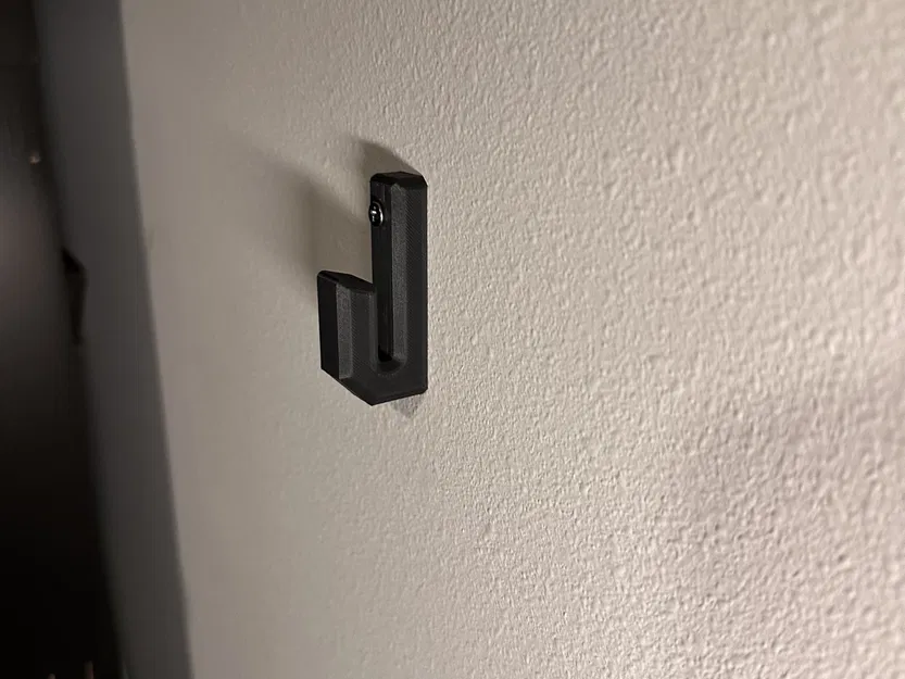 Pavo Pico wall mount - Image 2