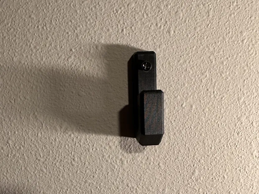 Pavo Pico wall mount - Image 4