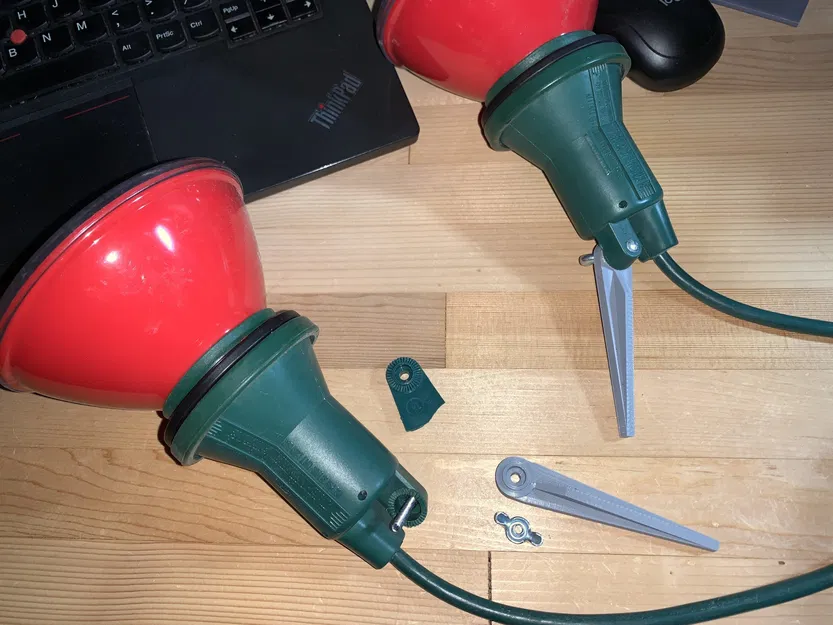 Cọc Cắm Đèn Rọi Ngoài Trời - Image 1