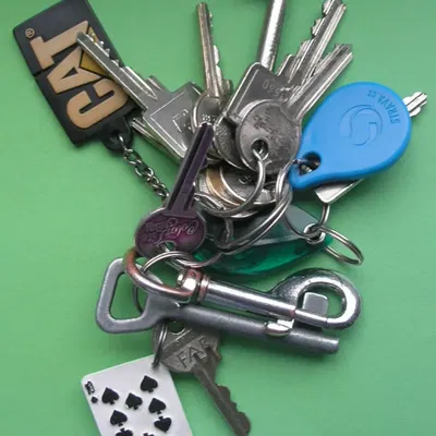 Móc Khóa Hình Lá Bài Bích