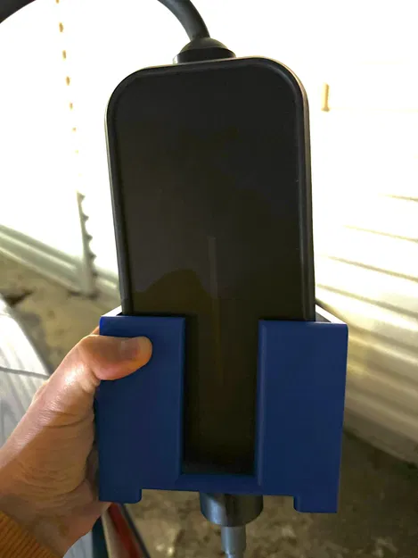 Giá đỡ sạc xe điện BMW - Image 2