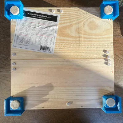 Góc xếp chồng hộp rượu Costco