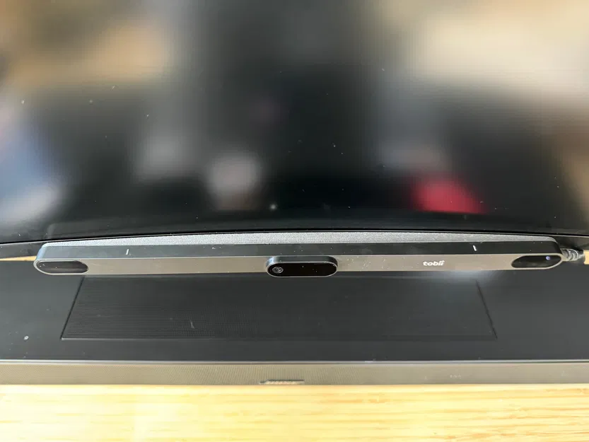 Giá đỡ Tobii Eye Tracker cho màn hình cong và phẳng - Image 1