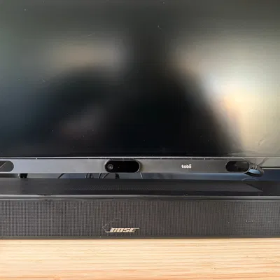 Giá đỡ Tobii Eye Tracker cho màn hình cong và phẳng