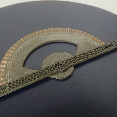 Thước đo góc với cần xoay