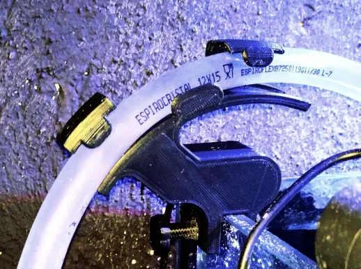 Hose holder/Soporte para manguera - Image 4