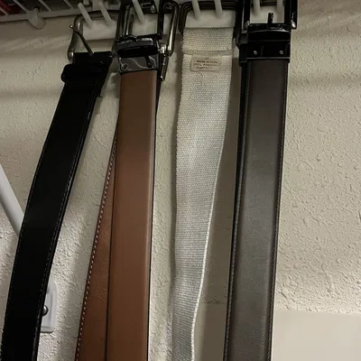 Kệ/Giá Treo Dây Nịt Cho Kệ Tủ Sắt