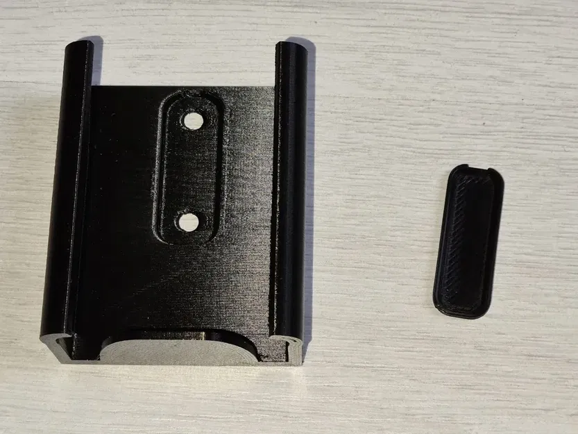 Giá treo tường đế giữ remote Gree YAC1FB9 - Image 3