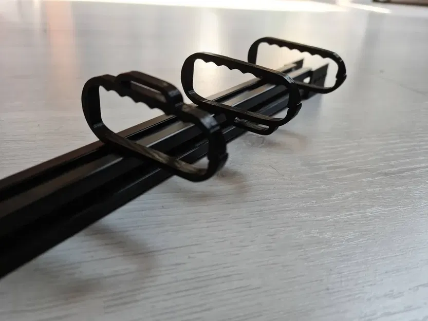 Kẹp quản lý dây cáp cho nhôm định hình 2020 - Image 1