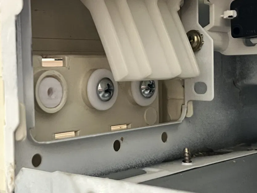 GE Microwave Button - Image 4