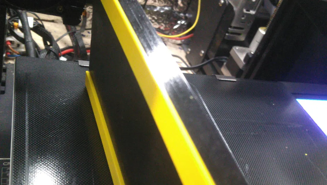 Modular Icescraper with  TPU edge - Image 1