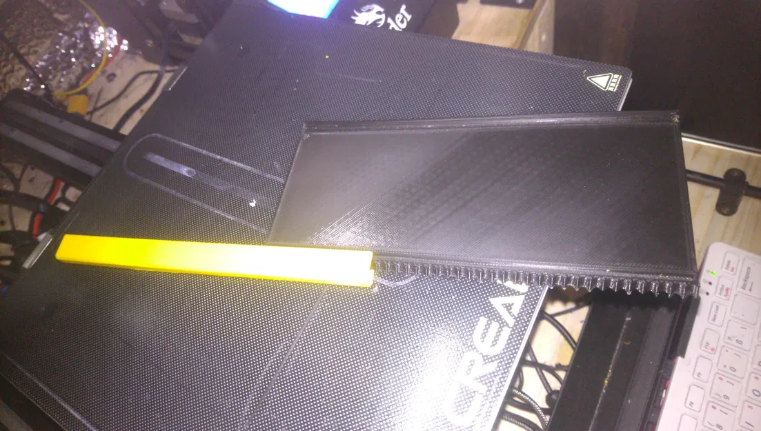 Modular Icescraper with  TPU edge - Image 3