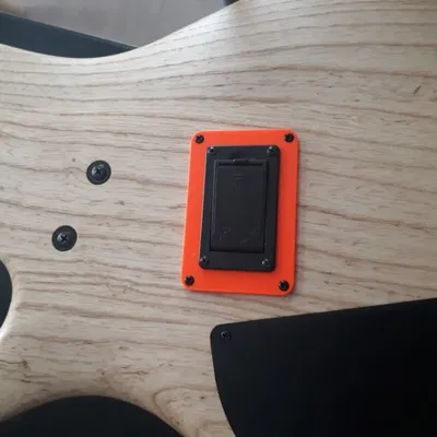 Bộ giữ pin Ibanez SR600