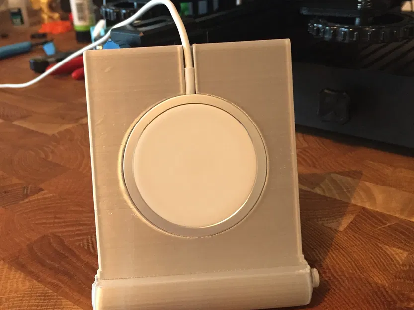 Đế Sạc Ngang iPhone 15 - Image 1