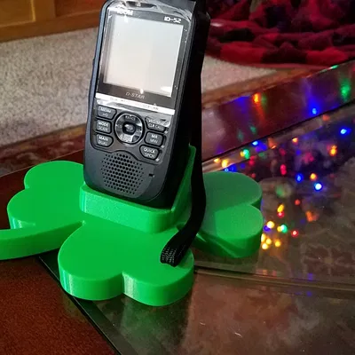 ID-52, ID-51 và tin đồn về giá đỡ radio hình cỏ 4 lá REMIX (ID-50)