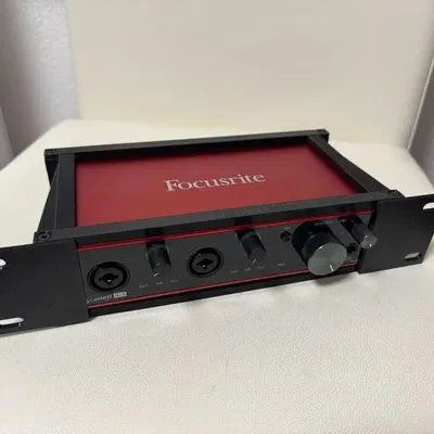 Giá đỡ Rack 9.5Zoll cho Focusrite 4i4 (Thế hệ 3)