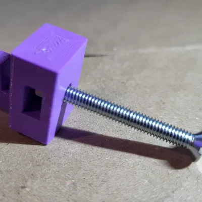 Móc gắn đa năng Skadis