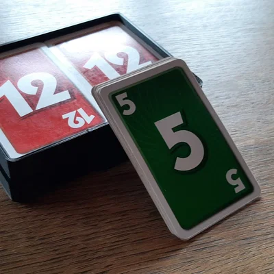 Hộp Bài Skip Bo