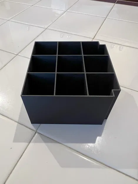 Hộp vuông 5 inch có nắp và khay đựng - Image 1