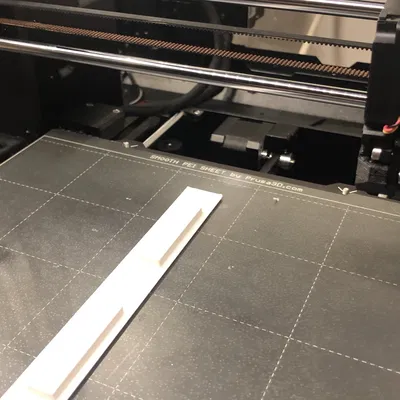 Nắp che cho khóa cửa trong khung cửa